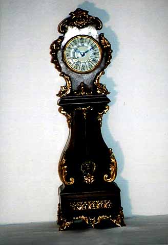 kleine Standuhr